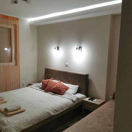 Apartmani Manila, Vauceri, Terme-Popust, Akva Park-Popust, Garazno Mesto Vrnjačka Banja エクステリア 写真
