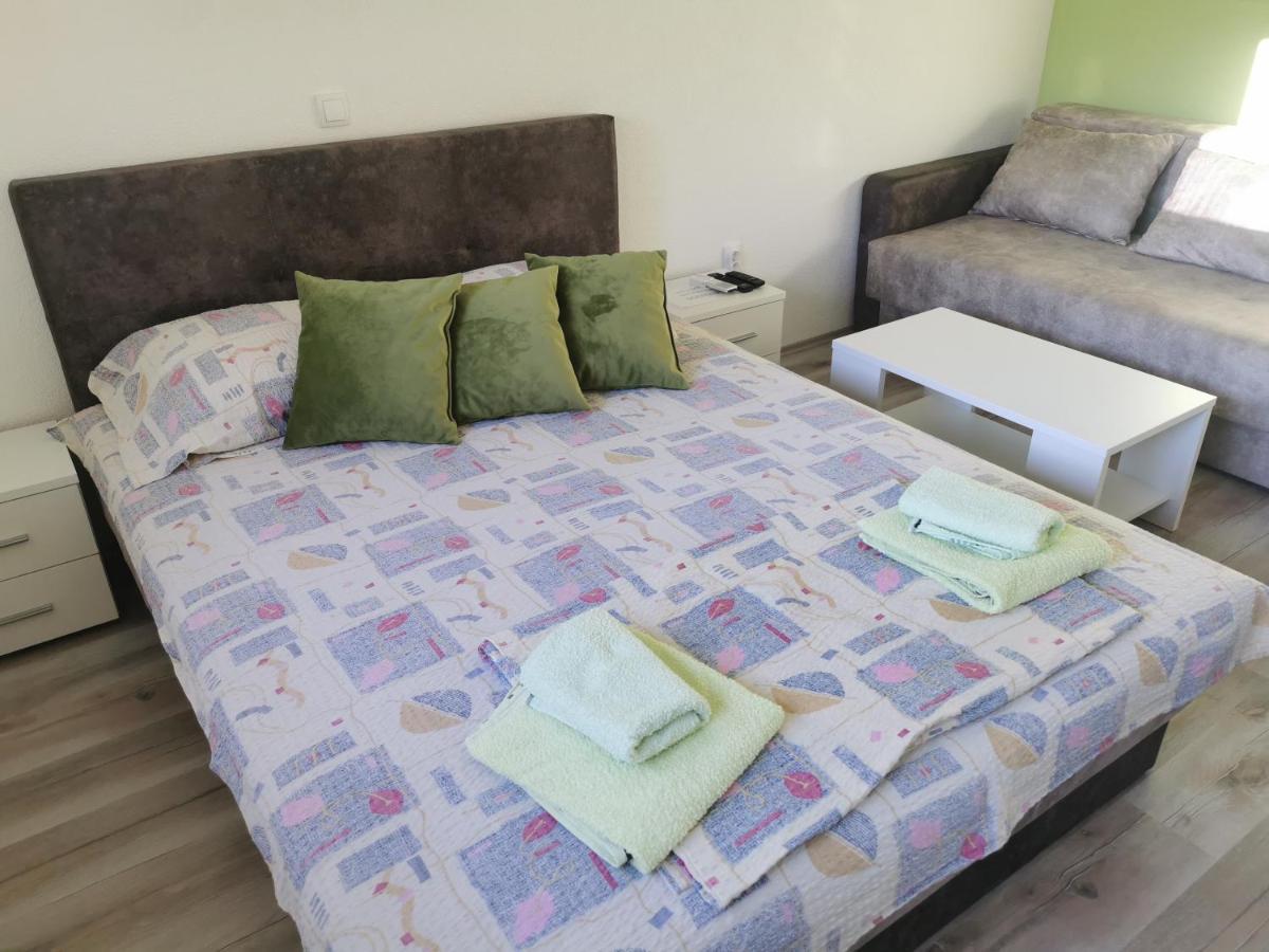Apartmani Manila, Vauceri, Terme-Popust, Akva Park-Popust, Garazno Mesto Vrnjačka Banja エクステリア 写真