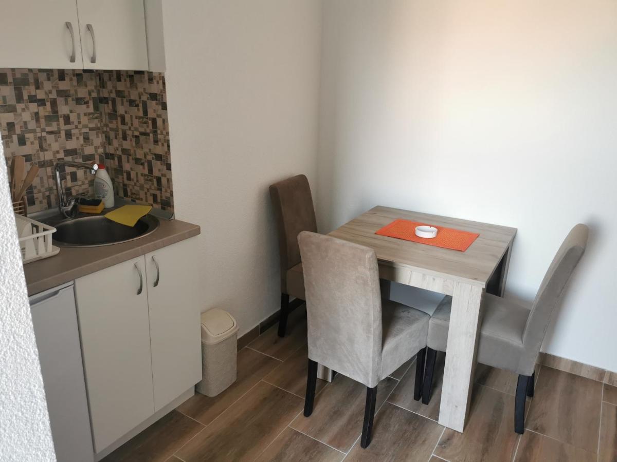 Apartmani Manila, Vauceri, Terme-Popust, Akva Park-Popust, Garazno Mesto Vrnjačka Banja エクステリア 写真
